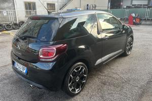 Ds DS3 3 1.2 VTi 82 Just Black