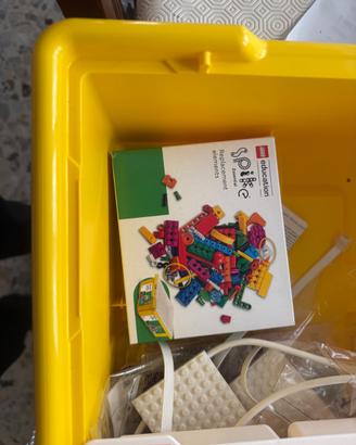 Lego Education  SPIKE Essential