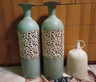 Set di vasi in metallo stile rustico 