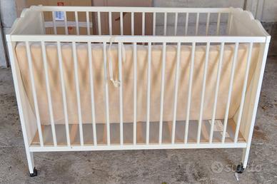 culla neonati  Ikea come nuova  con ruote 