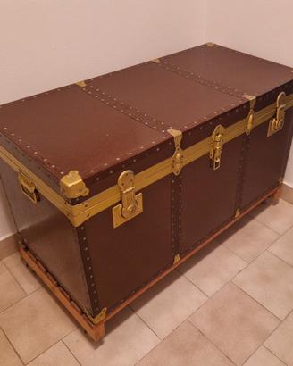 Baule marrone