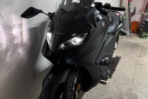 T Max 560 nero opaco