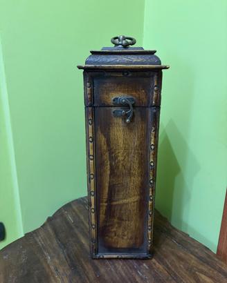 Porta alcool in legno