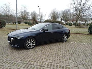 Mazda 3 sedan BP e-skyactiv x 186 cv