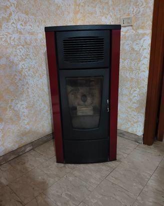 STUFA A PELLET GARDENIA RED