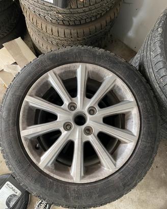 Cerchi completi di gomme+catene