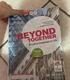 Beyond together -libro di inglese
