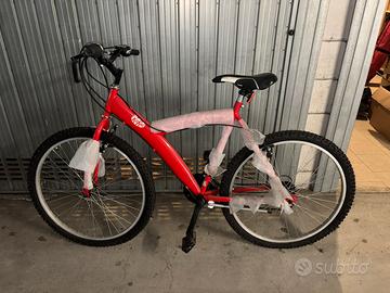 Mountain bike kit kat