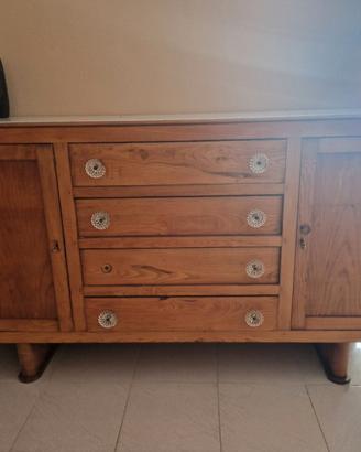 Credenza Arte Povera in Legno Massello con Vetrina