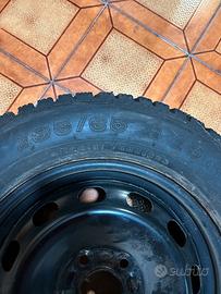 Gomme chiodate e cerchi