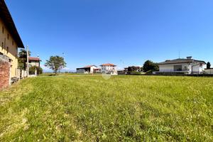 TER. RESIDENZIALE A MERETO DI TOMBA