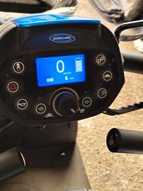 Scooter per persone poco deamulanti