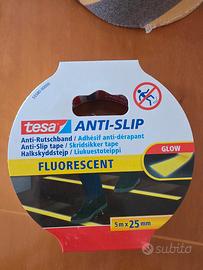Tesa Nastro antiscivolo fluorescente  5m x 25mm