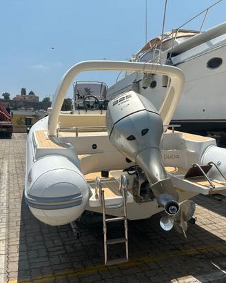 Gommone Alta Marea Wave 24 con motore Honda 225 FB