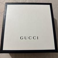Cinta gucci