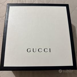Cinta gucci