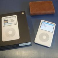 Apple iPod Classic 30GB 5th Gen. A1136 Bianco