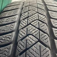 Gomme pneumatici Pirelli Sottozero 215/50 R18 92V
