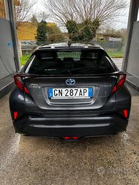 Toyota C-HR 1.8 ACTIVE