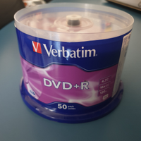 50 DVD+R e 100 CD-R