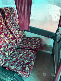 Sedili bus