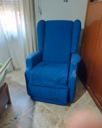 Poltrona alzapersone massaggiante