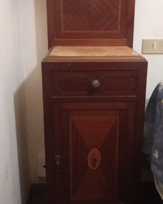 Coppia Comodini antico in legno con piano in marmo