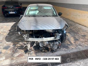 Peugeot 208 1.2Benzina(PRIVATO)-2024