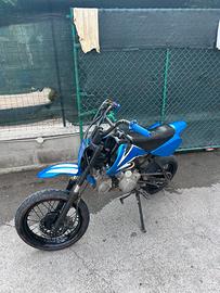 Pit bike