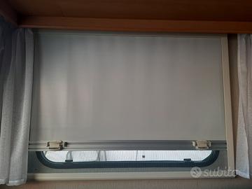 oscurante e zanzariera per camper roulotte