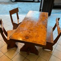 TAVOLO IN LEGNO