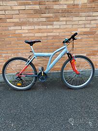 Bici montain bike Audi TP52.