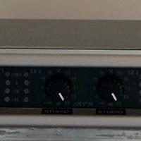 Amplificatore finale Behringer epq304