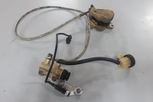 Pompa pinza posteriore con supporto DUCATI 748