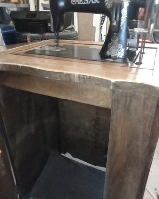 Macchina da cucire Caesar