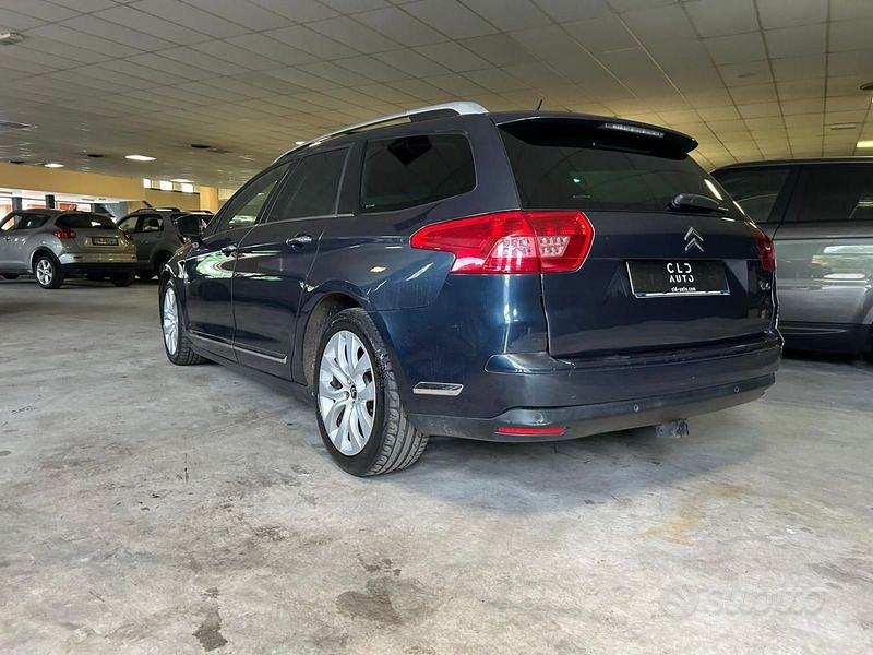 Citroen C5 2011 photo 2