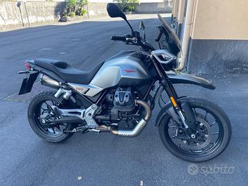 Moto Guzzi V85 - 2024