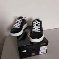 sneakers nere suola bianca n.39
