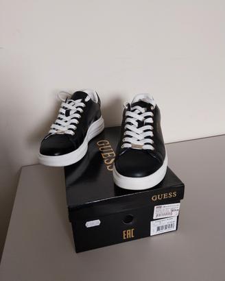 sneakers nere suola bianca n.39