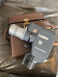 Cinepresa vintage Canon Zoom 8 con impugnatura