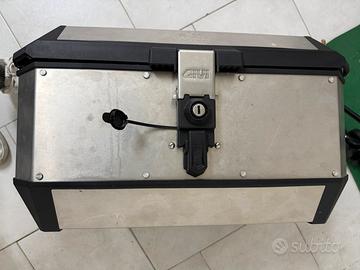Givi Alaska Trekker 56 litri + schienale