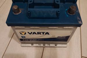 Batteria Varta 52 Ah 