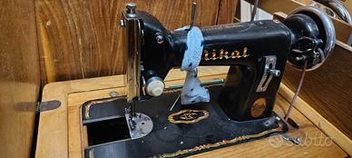 macchina da cucire vintage
