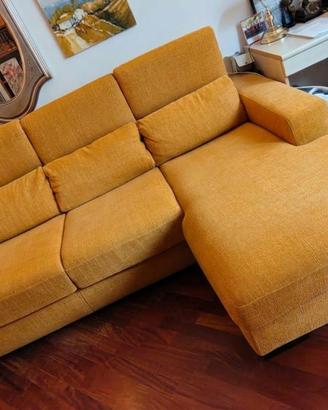 Divano letto ad angolo con penisola color senape 