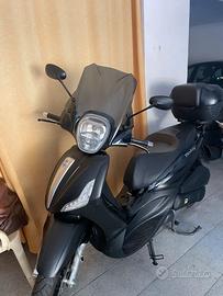Beverly 300