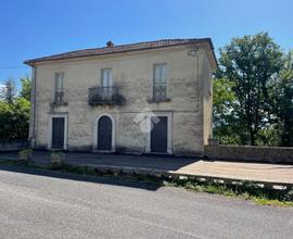 CASA INDIPENDENTE A CASALVIERI