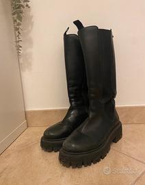 stivali neri