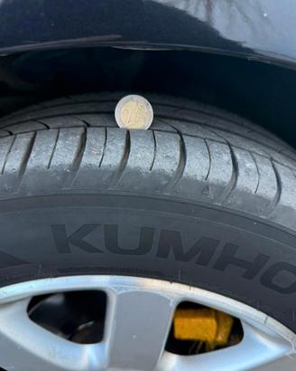 Cerchi Golf 16 + Kumho HS52 205/55-16 come nuove