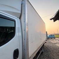 Cassone con pedana iveco daily