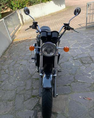 Triumph Legend 900